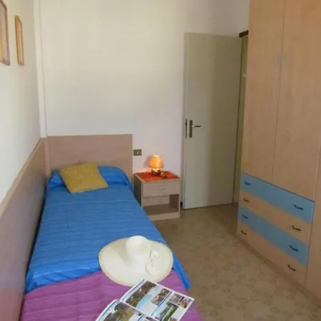Peaceful Flat In With Place Apartment